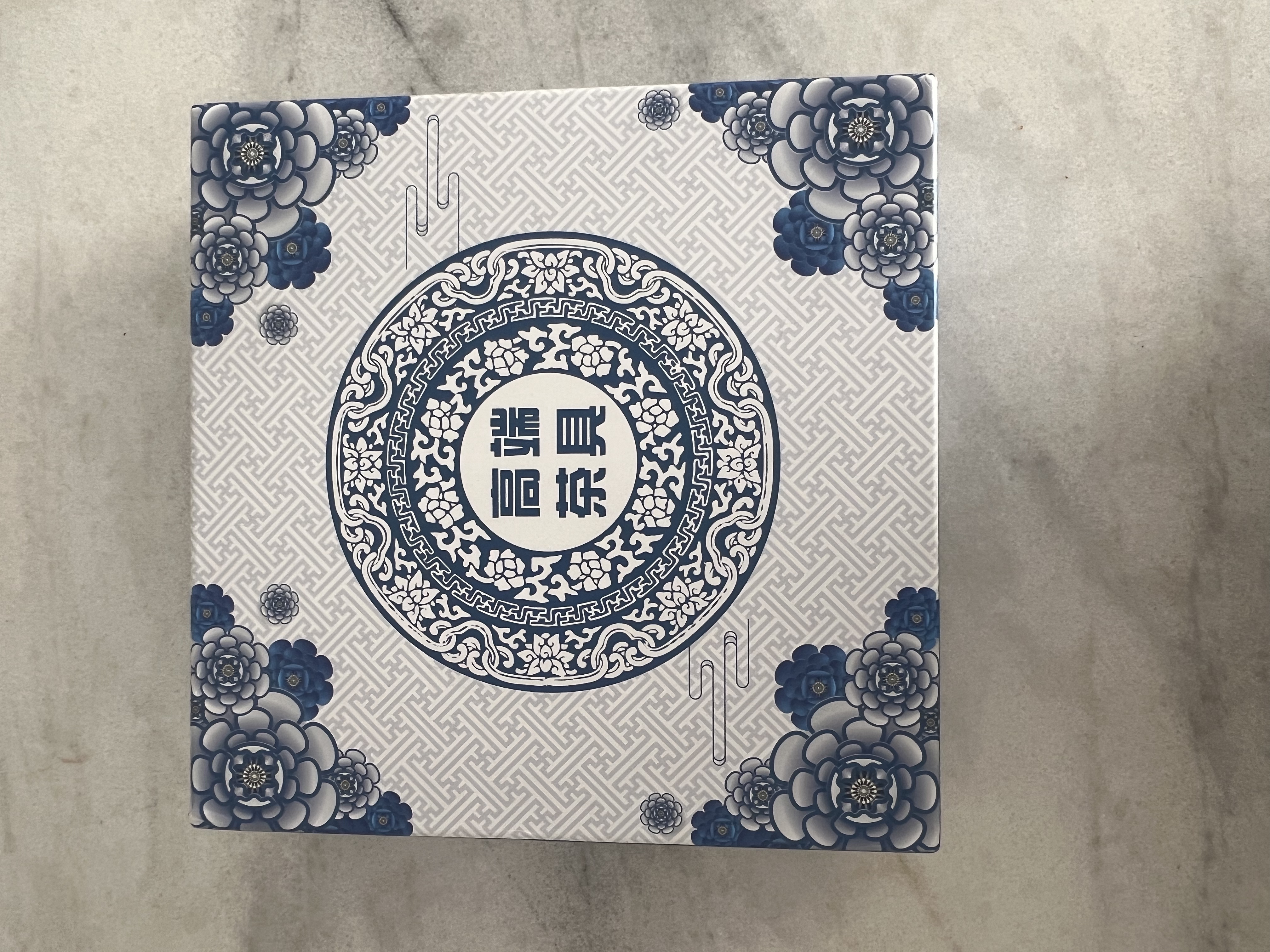 Lid and Base Box with Insert for Tea and Accessories